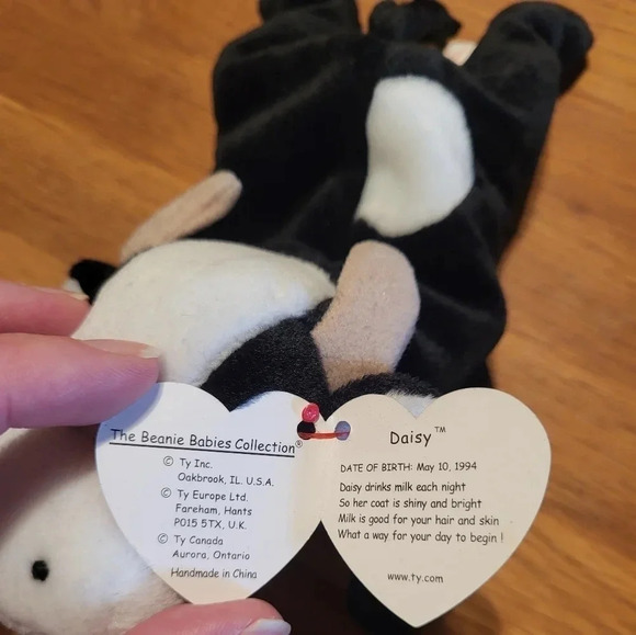 Ty Daisy the Cow Beanie Baby - Picture 3 of 3
